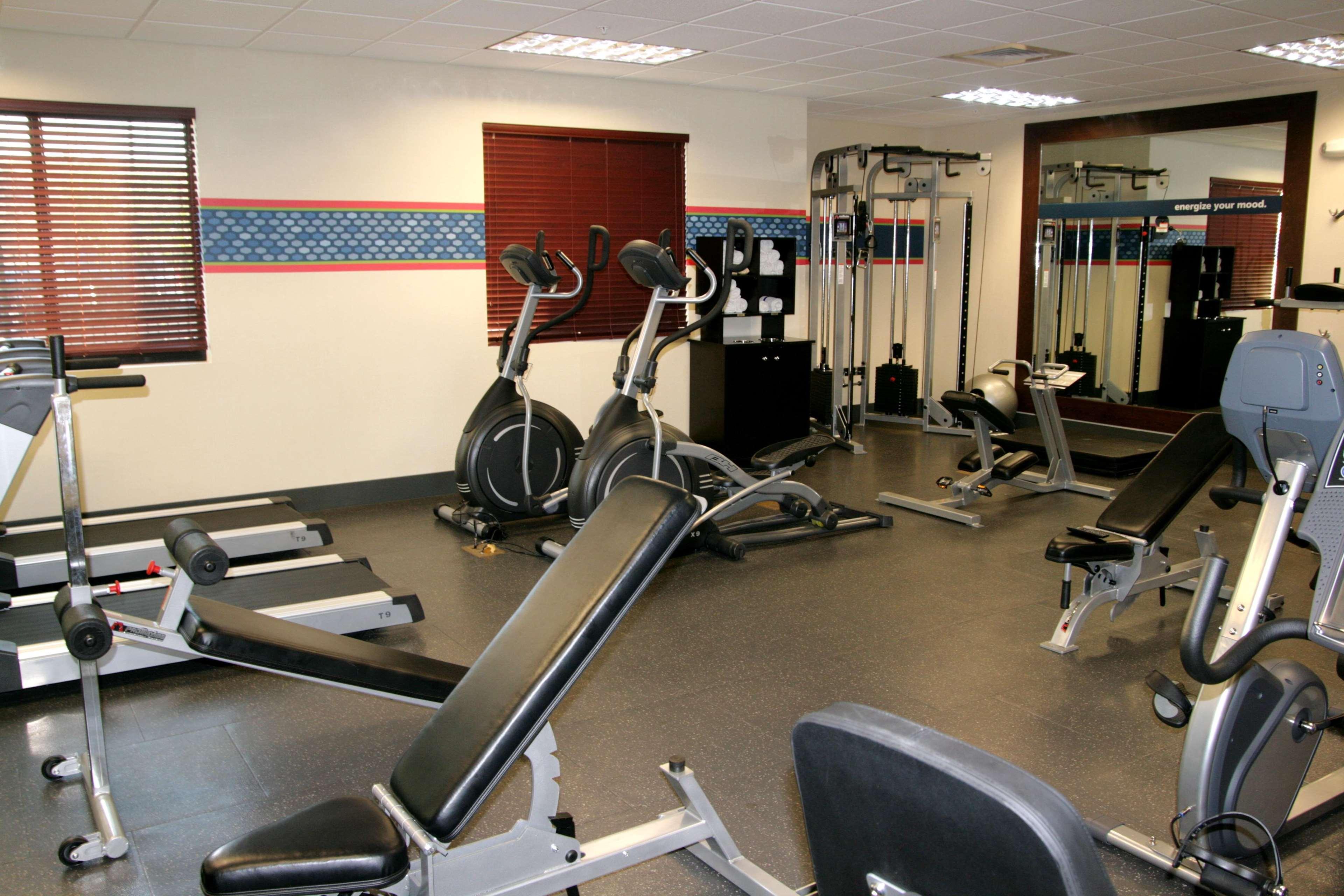 Hampton Inn & Suites Фолсъм Съоръжения снимка