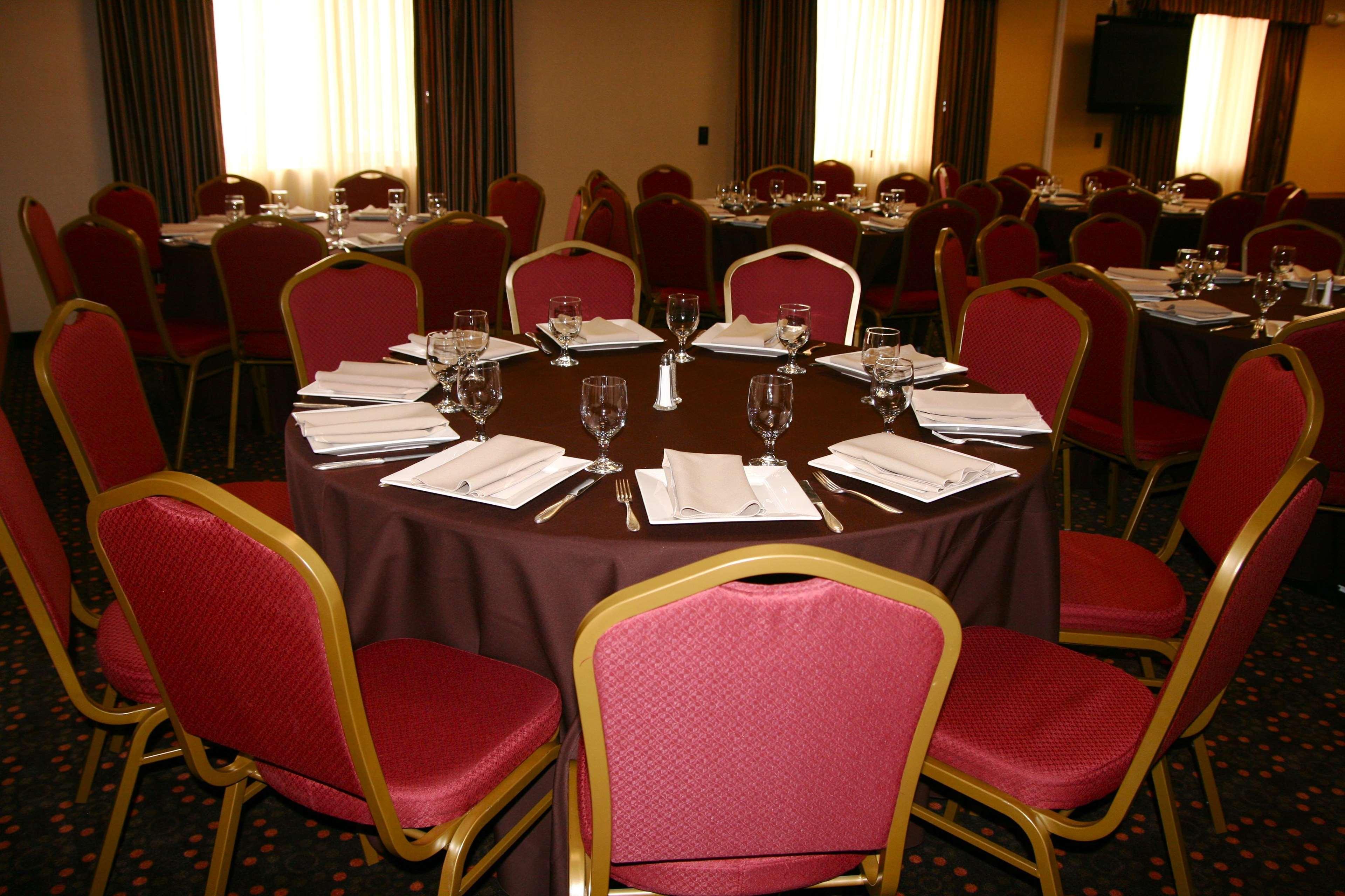 Hampton Inn & Suites Фолсъм Ресторант снимка